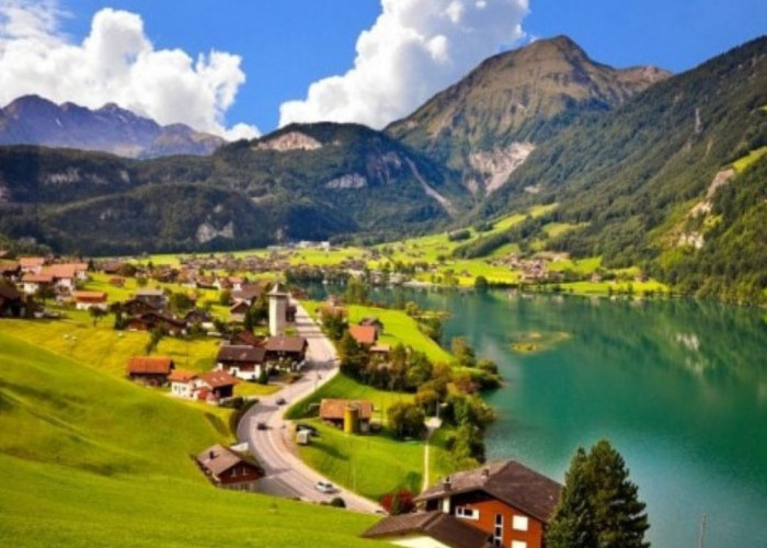 Keindahan Desa Grindelwald di Swiss: Negeri Dongeng yang Menawan