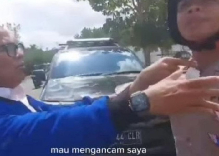 Video Viral: Anggota DPRD Terlibat Adu Mulut dengan Polisi di Jalan Raya