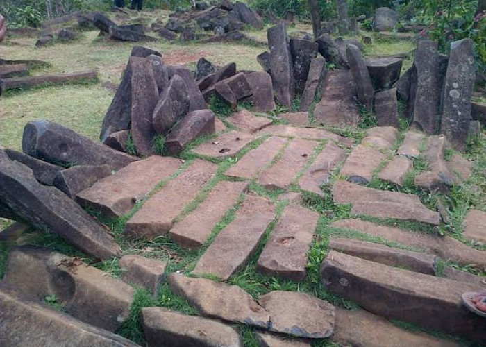 Ternyata Ini Alasan Gunung Padang Ditakuti Dunia, Ada Apa Yah?