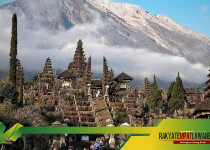 Mengungkap Cerita Pura Besakih di Lereng Gunung Agung: Simbol Keagungan dan Kepercayaan Bali 