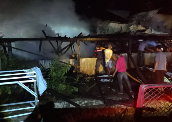 Pondok Pesantren Darul Hufadz di Muara Pinang Terbakar, Dua Bangunan Ludes