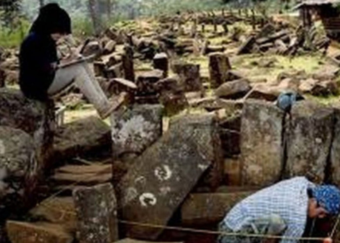 Ada Kemajuan, Penemuan Makam Kuno di Gunung Padang, Menyingkap Tabir Sejarah Masa Lalu