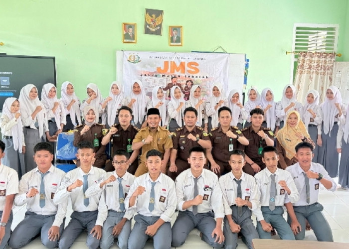 Jaksa Masuk Sekolah, Pelajar SMAN 2 Tebing Tinggi Dibekali Pemahaman Hukum