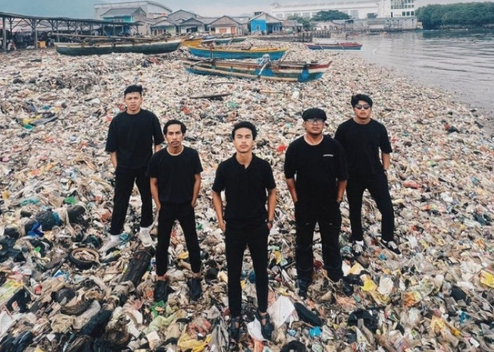Pandawara Ajak Seribu Warga Bersihkan Pantai Terkotor Kedua se-Indonesia