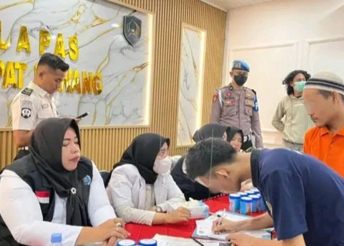Sambut HBP ke-62, Lapas Empat Lawang Gelar Tes Urine Serentak untuk Pegawai dan Warga Binaan