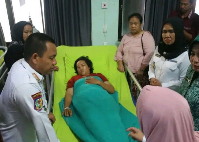 Penjabat Bupati Empat Lawang Kunjungi Korban Tersambar Petir Warga Desa Tanjung Alam Di RSUD