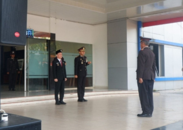 Wabup Arifa'i Pimpin Upacara Bhayangkara ke-80, Polres Empat Lawang Siap Tingkatkan Pelayanan Publik