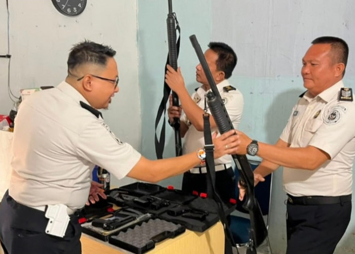 Lapas Empat Lawang Rawat Senjata Api, Pastikan Sarana Pengamanan Selalu Siap