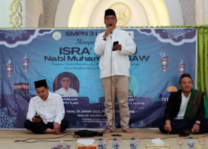 SMPN 3 Lahat Peringati Isra Mi’raj 1446 H di Masjid Agung Pasar Lama