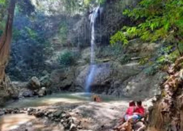 Mengulik Keindahan dan Legenda Air Terjun Widuri, Grobogan, Jawa Tengah