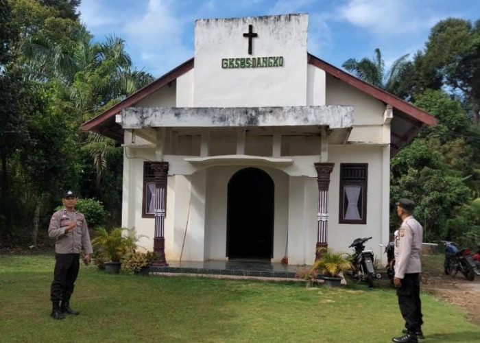 Beberapa Gereja Di Wilayah Polsek Megang Sakti Diberi Pengamanan
