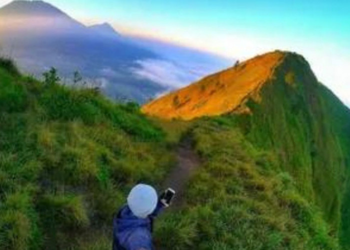 Liburan di Gunung Andong: Keindahan Alam dan Keunikan di Magelang, Jawa Tengah