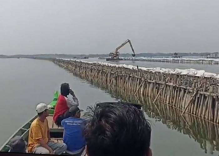 Kuasa Hukum PT TRPN: Nelayan yang Protes Pagar Laut Bukan Warga Bekasi