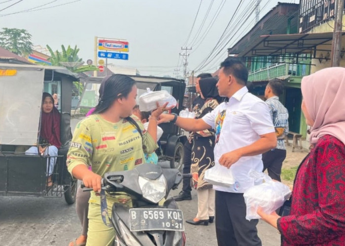 Jumat Berkah, Lapas Kelas IIB Empat Lawang Berbagi Makanan kepada Masyarakat, Wujud Kepedulian dan Kebersamaan