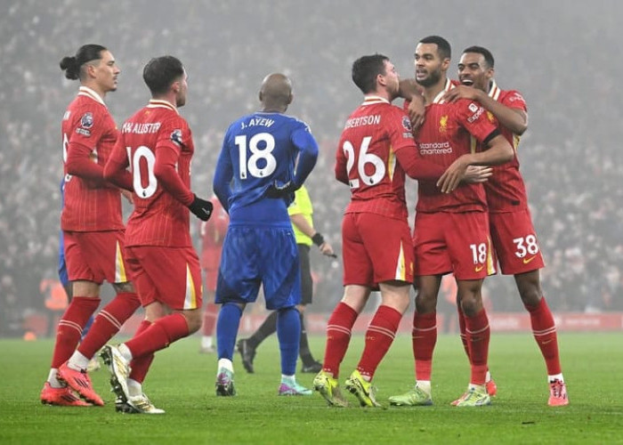 Gol Indah Gakpo Selamatkan Liverpool di Anfield, Leicester Dipaksa Tunduk