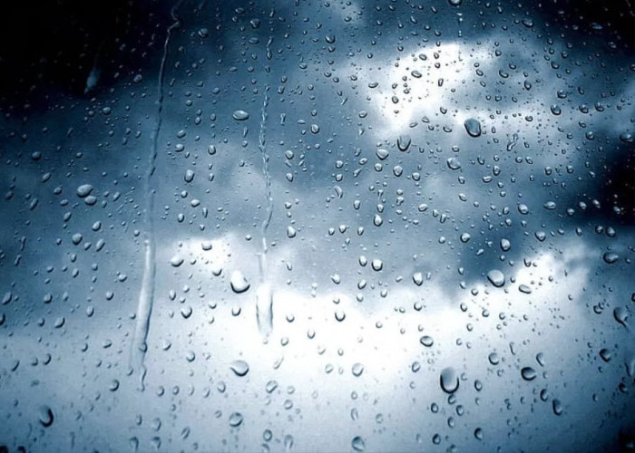 Siklon Tropis 91S Picu Cuaca Ekstrem, BMKG Imbau Warga Sumbar Waspada 11–13 Desember 2025