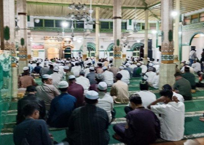 Haul Kiai Marogan ke-124, Ribuan Jamaah Padati Masjid Kiai Muara Ogan