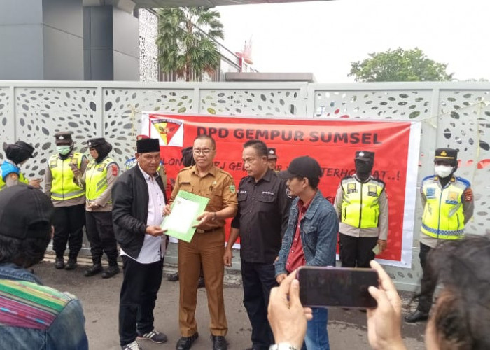 Gempur Sumsel Desak Evaluasi 3 Pejabat Pemprov, Dugaan Korupsi Membayangi!