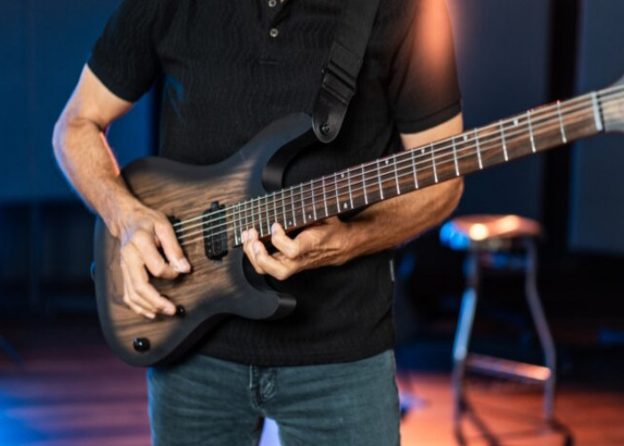 Cort KX500 Baritone Resmi Meluncur, Gitar Khusus Tuning Rendah untuk Metal Modern