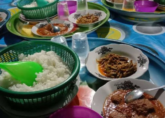 Klik Lidah Sebelum Makan! Tradisi Unik di Jambi yang Penuh Mitos