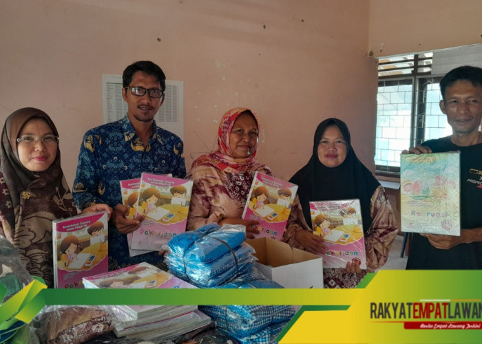 Pemerintah Desa Pajar Bakti Distribusikan Baju, Tas, dan Buku Ajar untuk Siswa PAUD dan TK