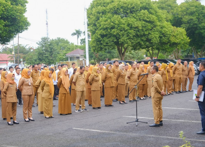 Minta ASN Terus Tingkatkan Pelayanan dan Kedisiplinan