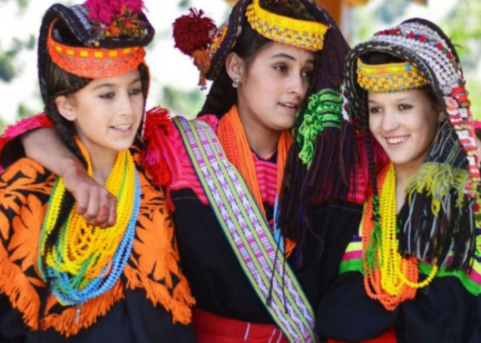 Tradisi Unik dan Nyeleneh Pemuda Suku Kalash Pakistan: Berhubungan dengan Gadis Hingga Wanita Bersuami