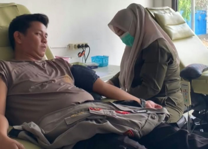 Sigap Bantu Bayi yang Butuh Darah, Personel Polres Empat Lawang Donorkan Darah B+