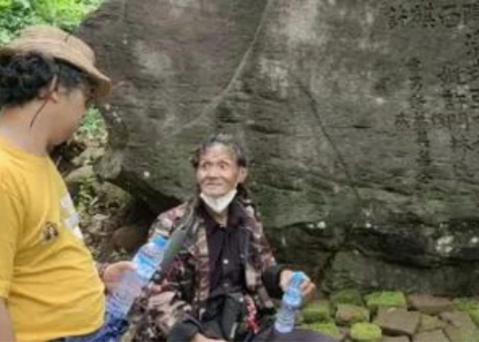 Situs Batu Tulis Gunung Singkil di Cirebon: Misteri Keunikan dan Kemiripan dengan Gunung Padang Cianjur