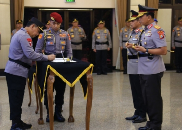 Kapolri Lantik Kapolda Baru dan Resmikan Dua Posisi Penting di Mabes Polri