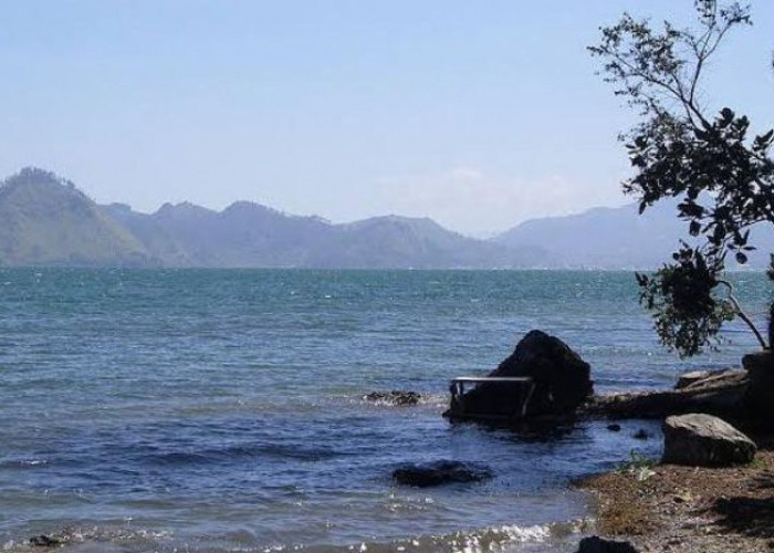 Legenda Sepasang Batu di Tepi Danau Laut Tawar Aceh