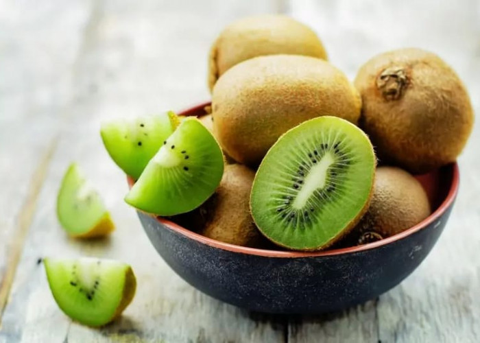 Makan Kiwi Setiap Hari? Ini 12 Manfaat Kesehatan yang Mengejutkan!