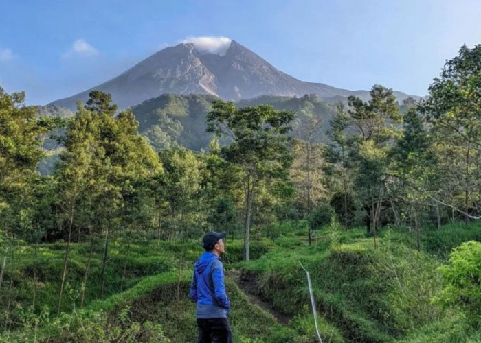 5 Spot Terbaik Melihat Gunung Merapi, Pemandangannya Epik!