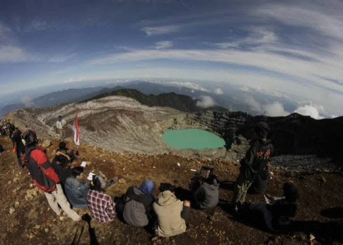 Sejumlah Gunung Api di Indonesia Erupsi, Bagaimana dengan Gunung Api Dempo Pagaralam?