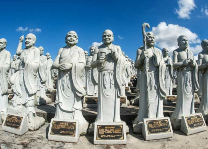 Vihara Patung Seribu Wajah: Ksitigarbha Bodhisattva yang Menawan di Tanjung Pinang