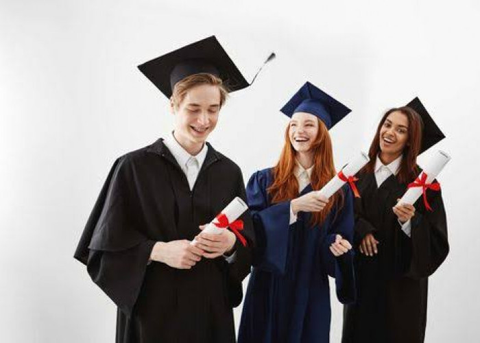 Beasiswa 2025 Resmi Dibuka, Dukung Pendidikan dari SMP hingga S2: Gratis Biaya Sekolah, Laptop, dan Uang Saku