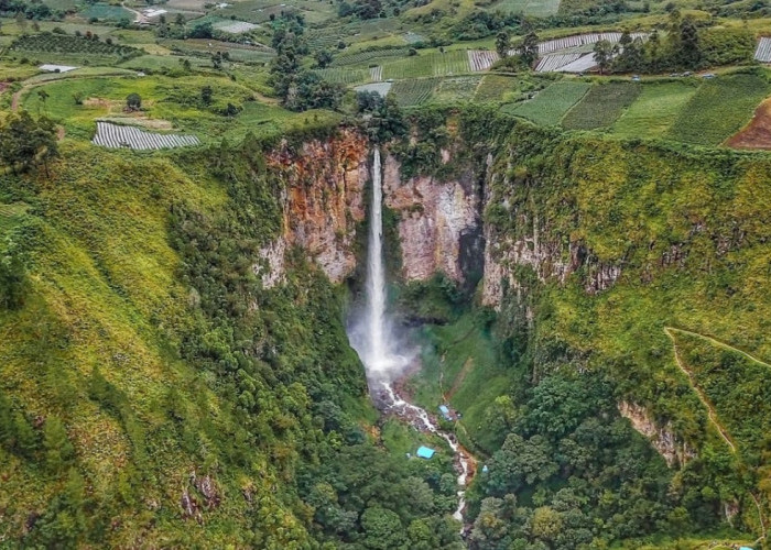 Air Terjun Sipisopiso: Keindahan Alami yang Megah di Sumatera Utara