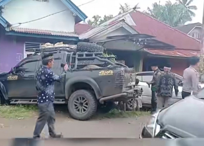 Respon Cepat Personel Posyan Pendopo Tangani Laka Lantas di Jalur Pagar Alam–Kepahyang