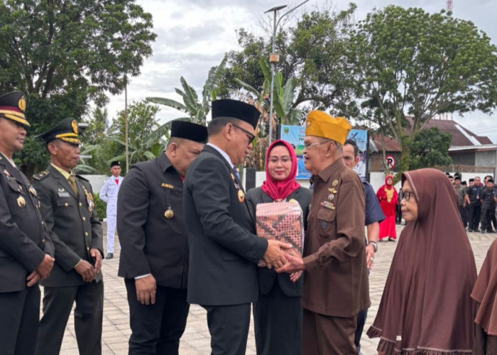 Pemkab Empat Lawang Beri Tali Asih dan Penghargaan kepada Veteran di Hari Pahlawan 2025