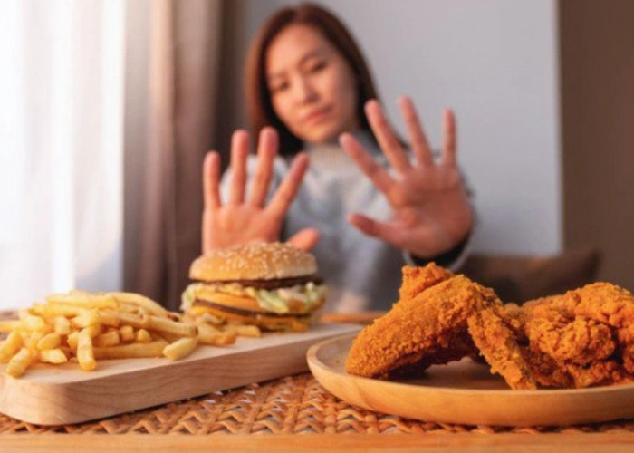 Makanan dan Otak: Mengapa Pola Makan Buruk Bisa Menyebabkan Gangguan Mental?