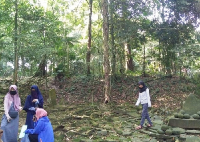 Situs Megalitik Lebak Kosala, Keajaiban Batu Bulat di Pegunungan Kendeng, Begini Ceritanya!