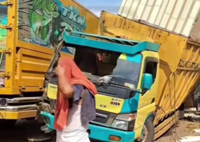Kecelakaan Dua Truk Besar di Jalintim Palembang–Jambi Sebabkan Kemacetan 24 Jam