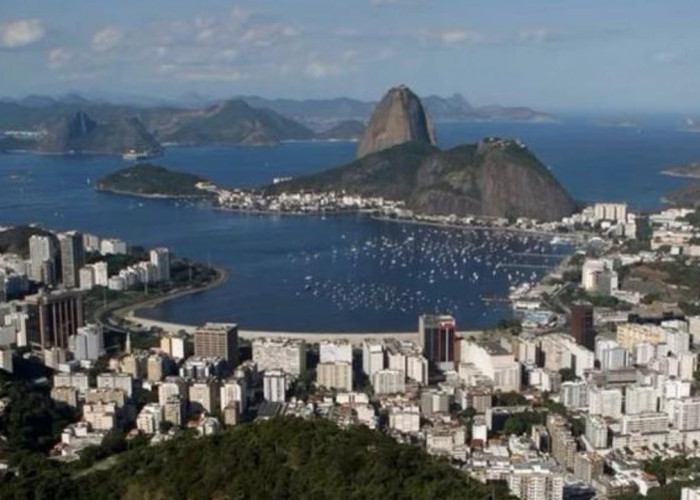Telegraph Rock: Sensasi Ekstrem dan Pesona Alam Rio yang Tak Tergantikan