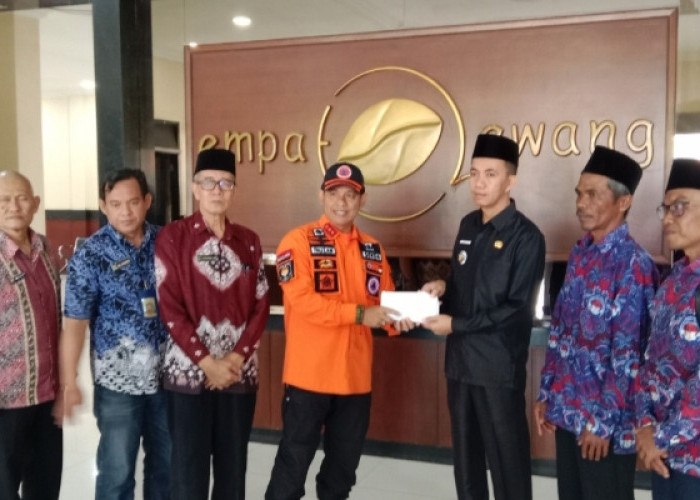 Sekda Empat Lawang Salurkan Bantuan untuk Korban Kebakaran Talang Benteng, Wujud Solidaritas ASN 