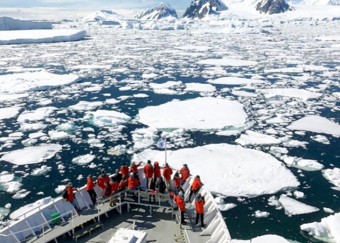 Berebut Kaveling di Antartika: Pertarungan Unik di Benua Es