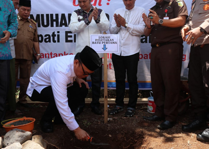 Bupati Letakkan Batu Pertama Pembangunan Pondok Pesantren Birrul Walidain 