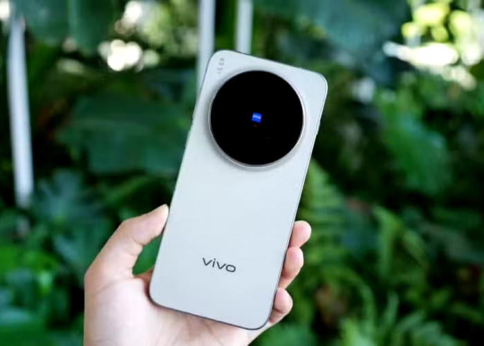 Vivo X300 Ultra Resmi Diperkenalkan, Hadir dengan Extender Zeiss 400mm dan Baterai Raksasa 7.000 mAh