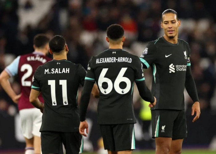 Salah, Trent dan Van Dijk Bisa Tinggalkan Liverpool Musim Panas Ini!