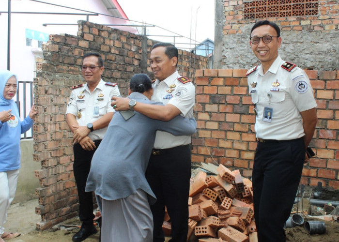 Bedah Rumah di Pakjo Jadi Simbol Kepedulian, Kakanwil Pemasyarakatan Sumsel Hadirkan Harapan Baru untuk Warga 