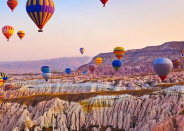 Pesona Cappadocia: Surga Batu yang Memukau di Turki